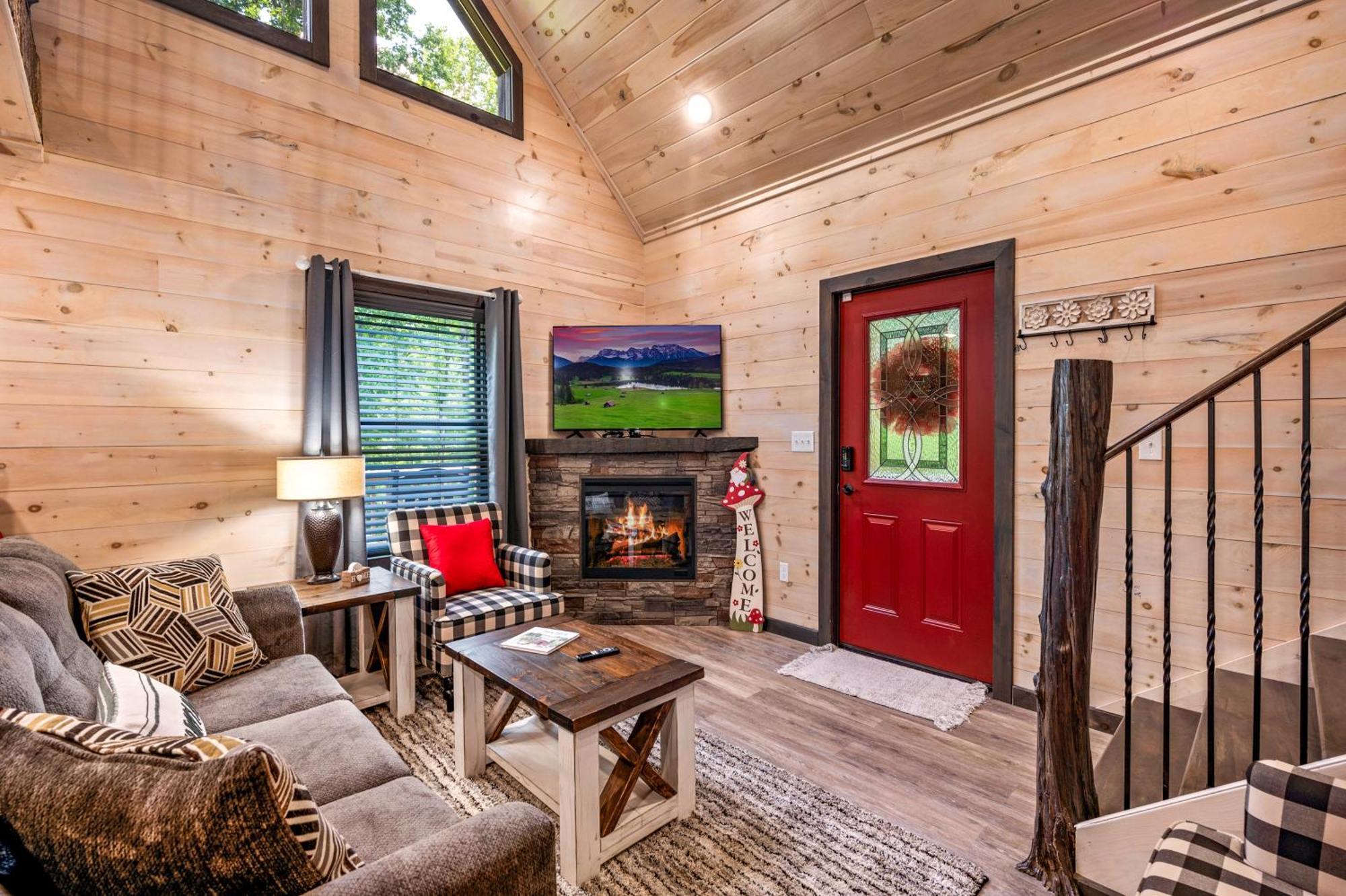 Lil Cabin In The Cove! Mtn Views, Theater, Hot Tub, Games, King Beds, Prime Location! Sevierville Eksteriør billede