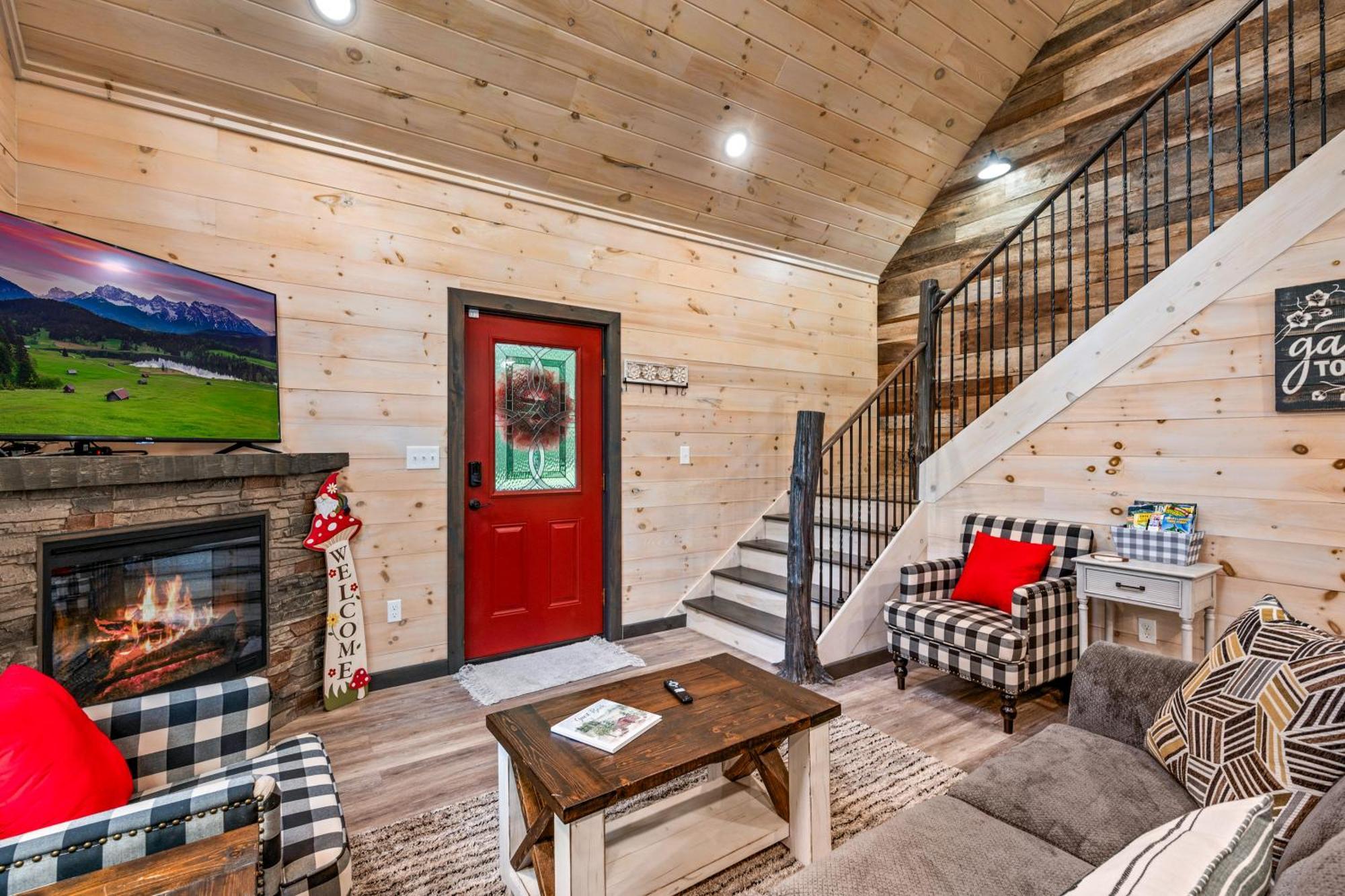 Lil Cabin In The Cove! Mtn Views, Theater, Hot Tub, Games, King Beds, Prime Location! Sevierville Eksteriør billede