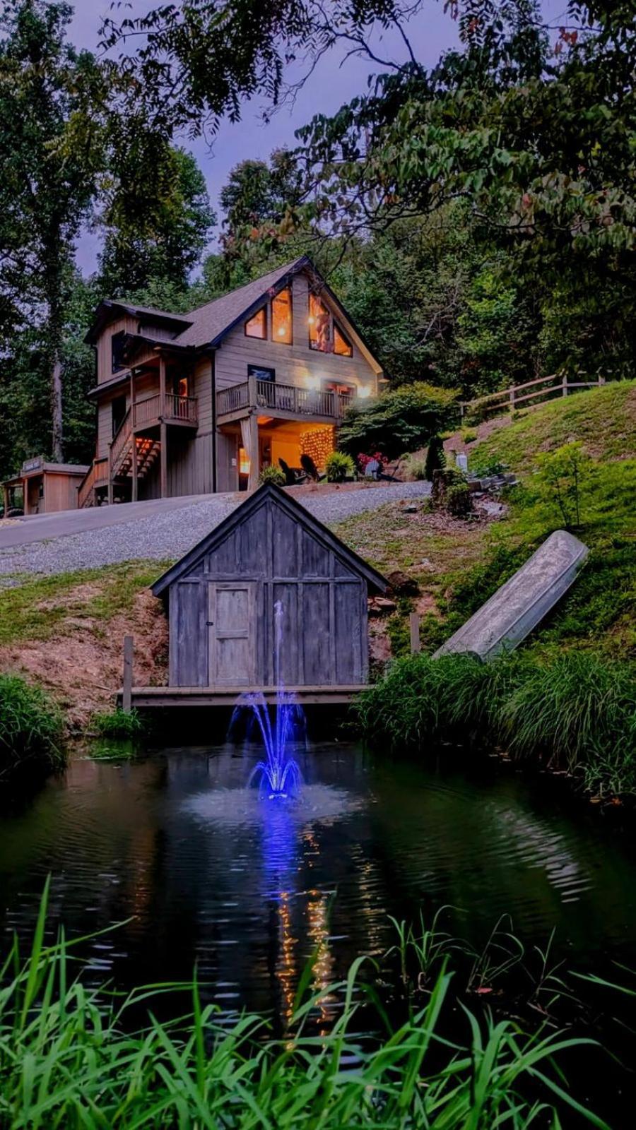 Lil Cabin In The Cove! Mtn Views, Theater, Hot Tub, Games, King Beds, Prime Location! Sevierville Eksteriør billede
